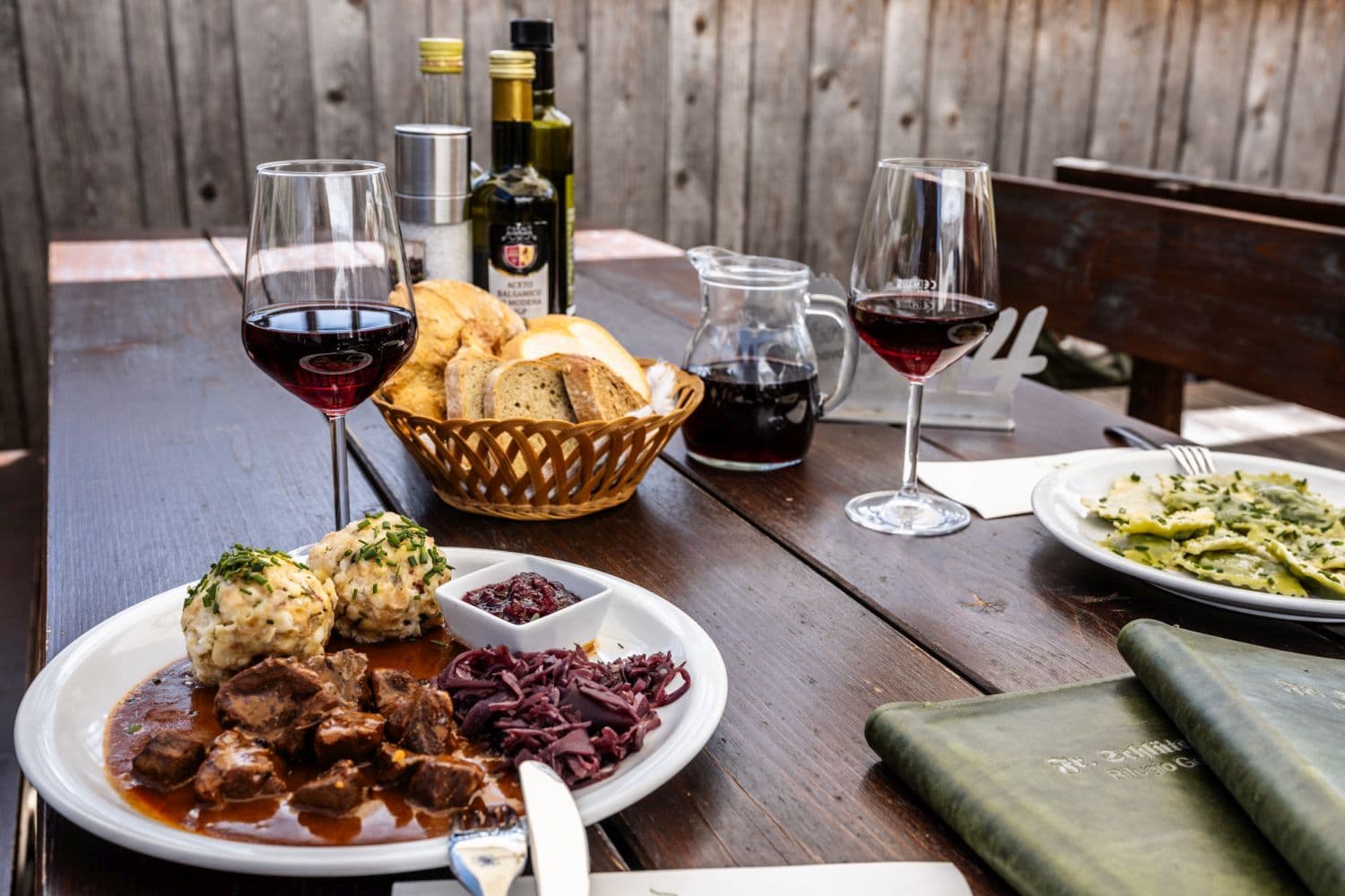 Südtiroler Kulinarik im Wanderurlaub - Essen &amp; Trinken auf der ...